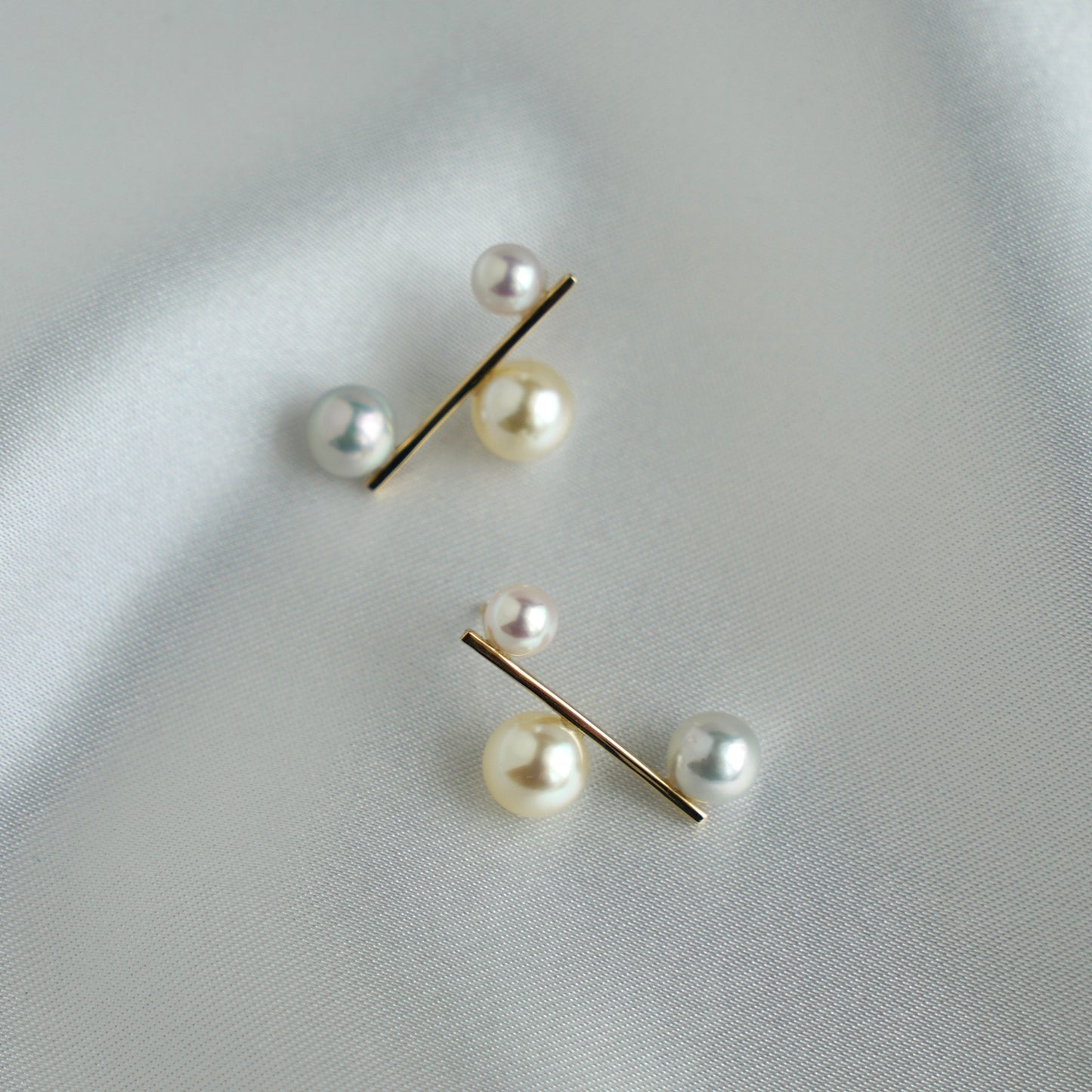 3色 4.5-7mm アコヤ真珠バースタッドピアス 18K イエローゴールド
