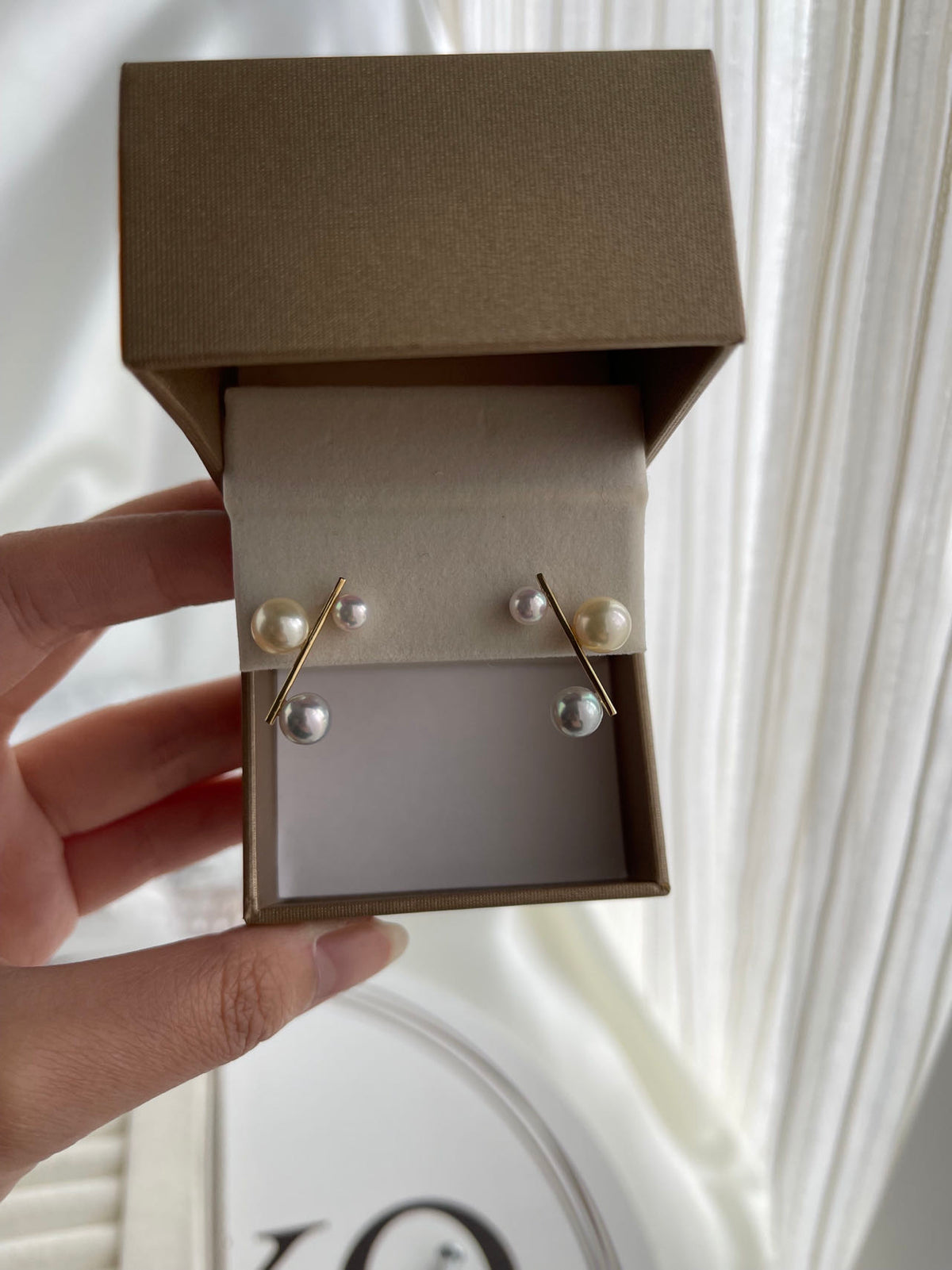 Three Color 4.5-7.0mm Akoya Pearl Bar Stud Earrings 18K Yellow Gold