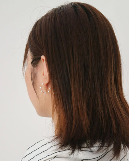 3.5–4mm Akoya Pearl Station Hoop Earrings in 18K Yellow Gold - KOKOPEARLJEWELRY - 3