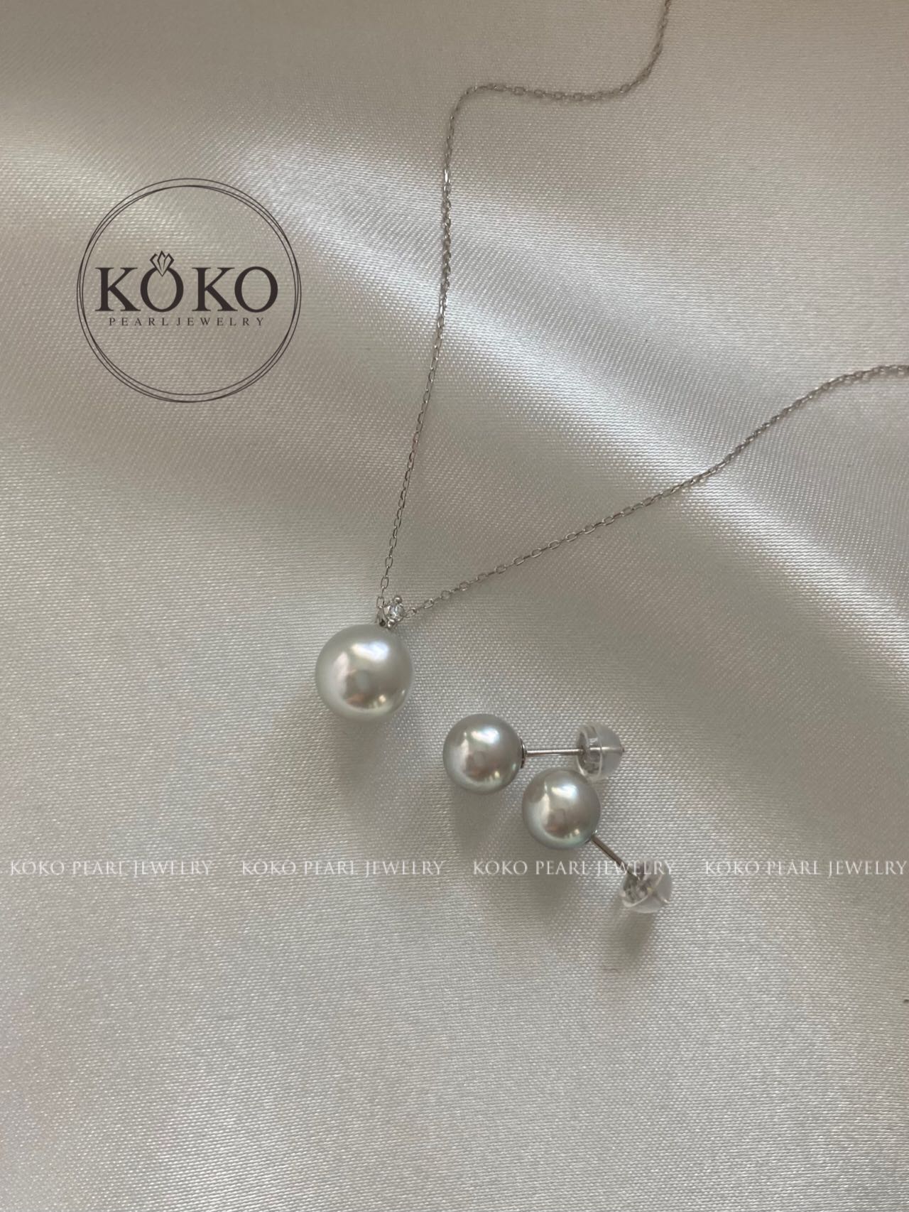 8.0mm Natural Silver Gray Akoya Pearl Diamond Pendant Necklace 18K White Gold