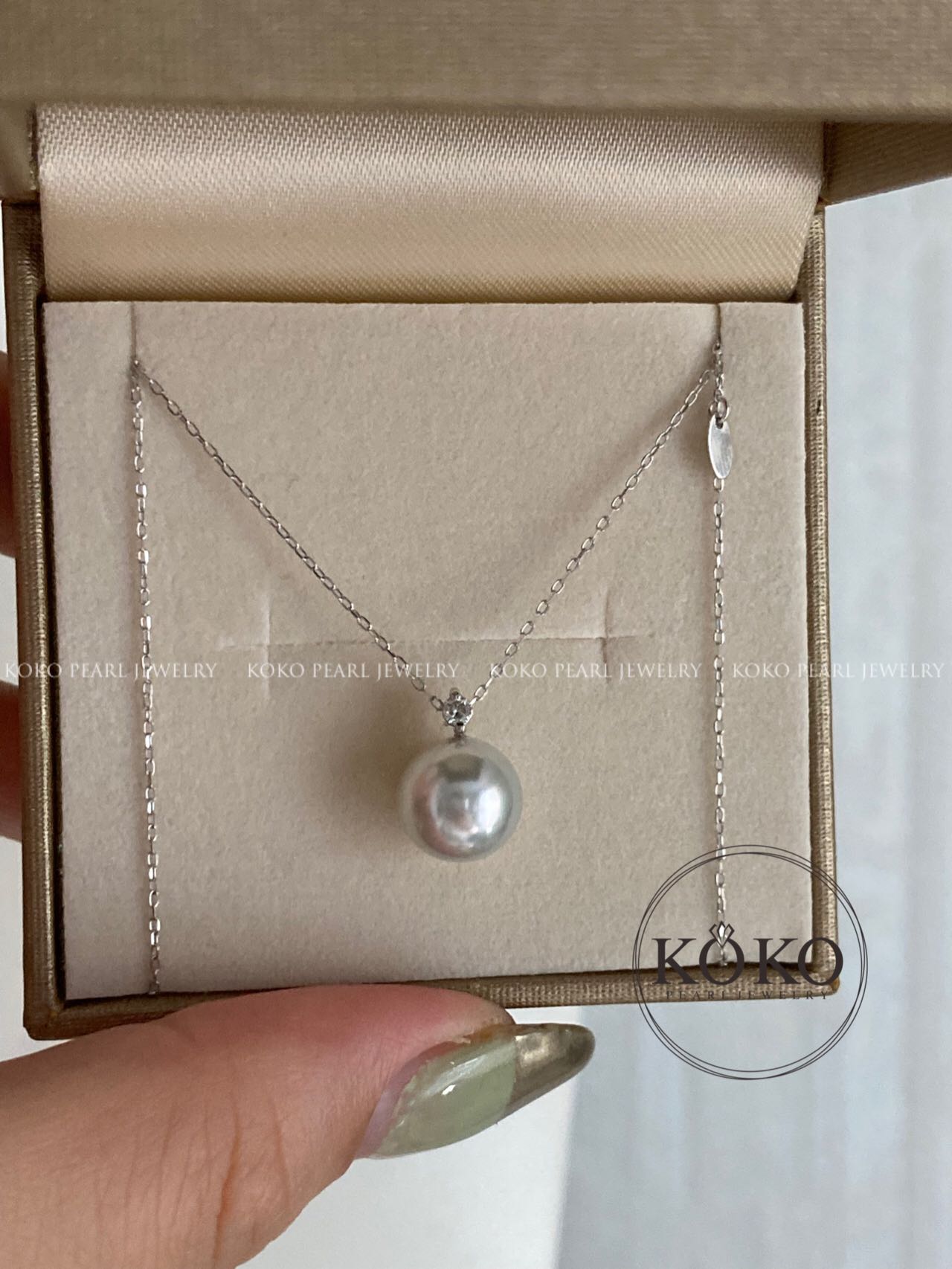 8.0mm Natural Silver Gray Akoya Pearl Diamond Pendant Necklace 18K White Gold