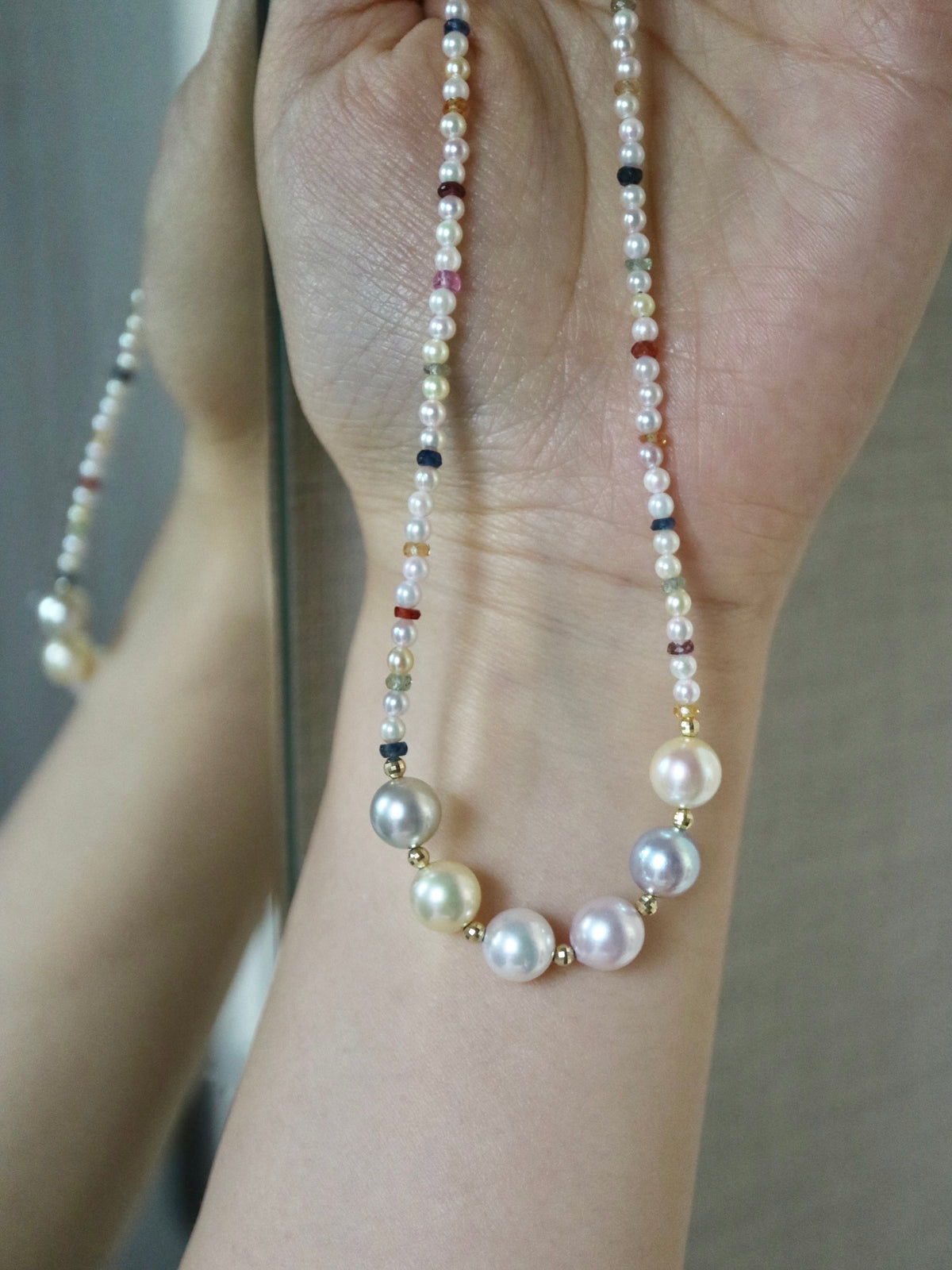 Rainbow Color Sapphire ＆ Rare 2.0-2.5mm Mixed Color Akoya Pearl Beads Strand Necklace 18K Yellow Gold