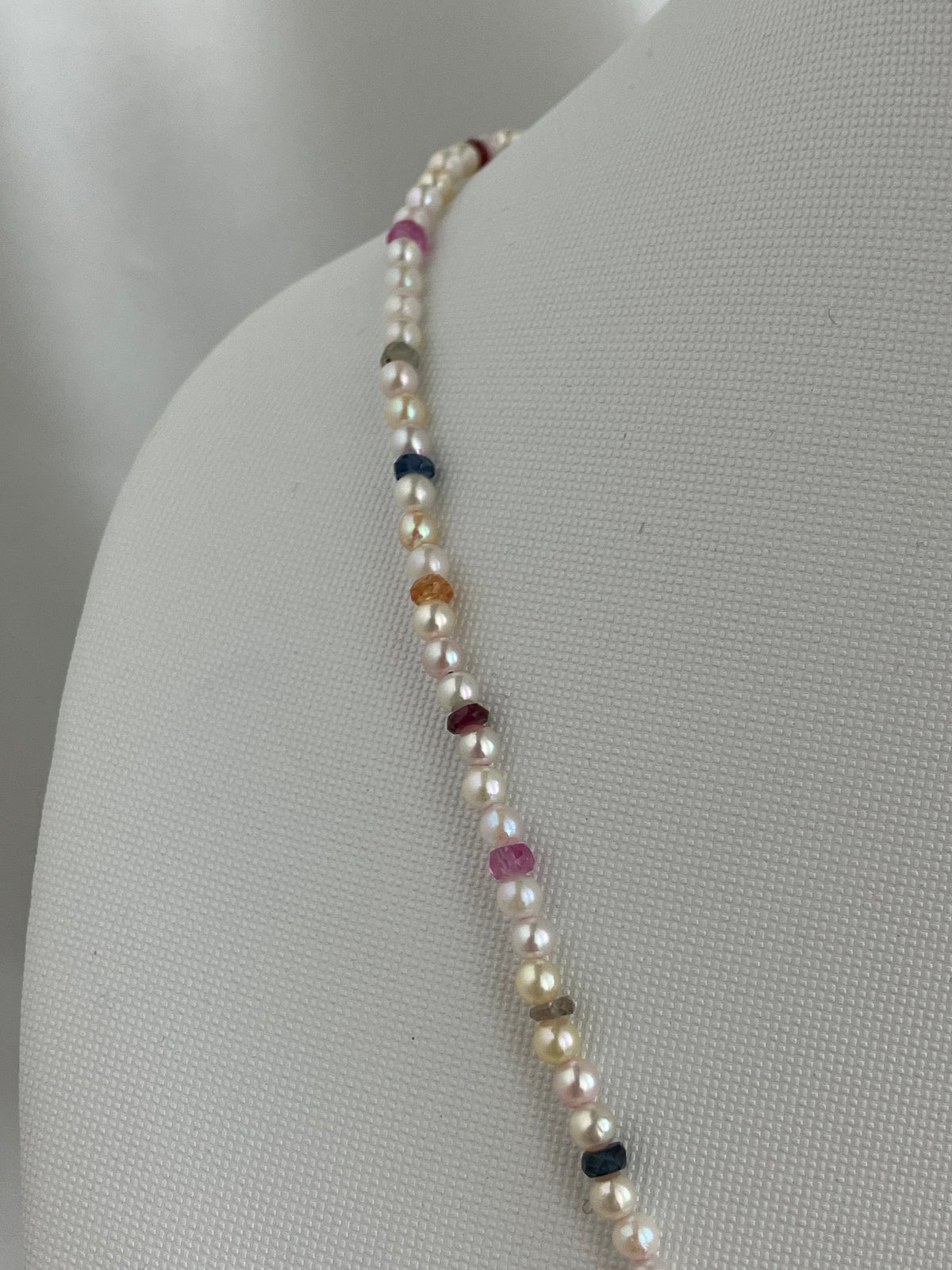 Rainbow Color Sapphire ＆ Rare 2.0-2.5mm Mixed Color Akoya Pearl Beads Strand Necklace 18K Yellow Gold