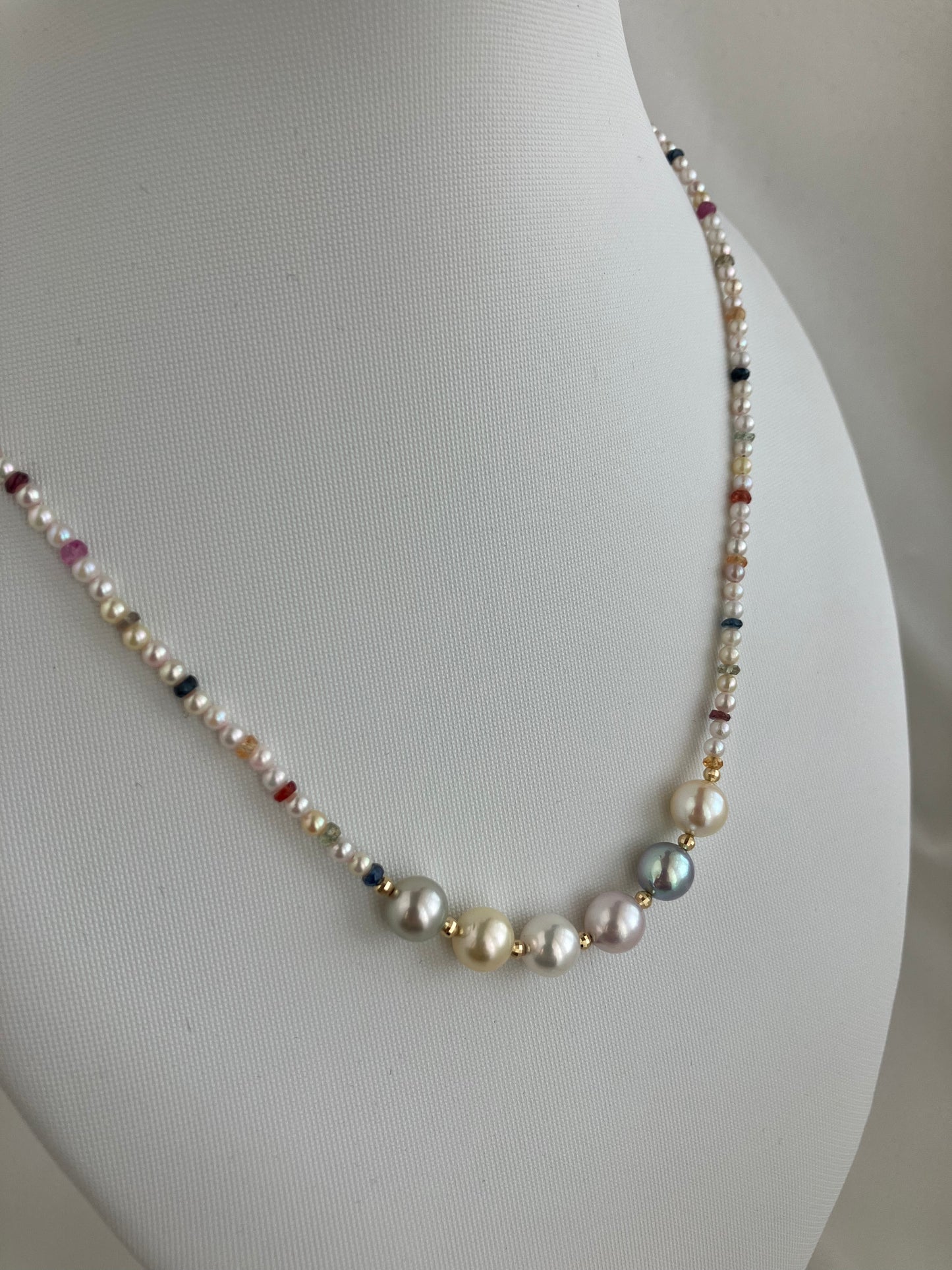 Rainbow Color Sapphire ＆ Rare 2.0-2.5mm Mixed Color Akoya Pearl Beads Strand Necklace 18K Yellow Gold