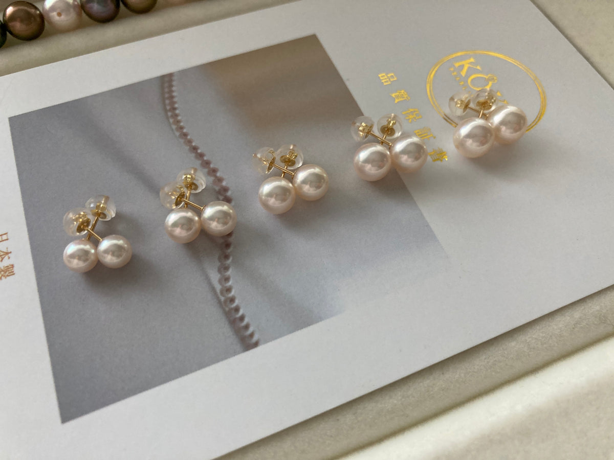 18K Gold Akoya Pearl Stud Earrings, White Round