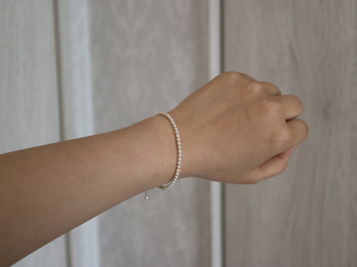 Rare 2.5mm Akoya Pearl Beaded Bracelet in 18K Yellow Gold