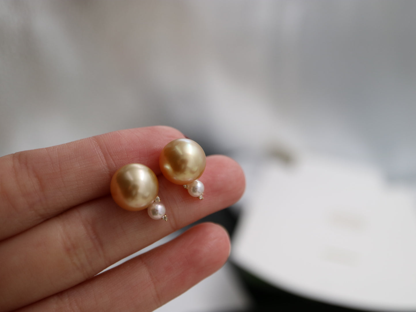 10mm ゴールデン サウス シー パール 4mm ホワイト アコヤ パール ダイヤモンド イヤリング 18K イエロー ゴールド