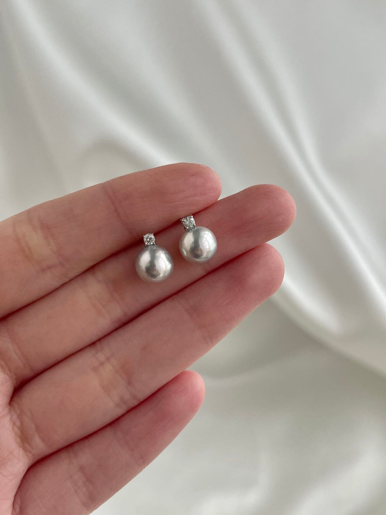 7.5mm Natural Silver Gray Akoya Pearl Diamond Stud Earrings 18K White Gold