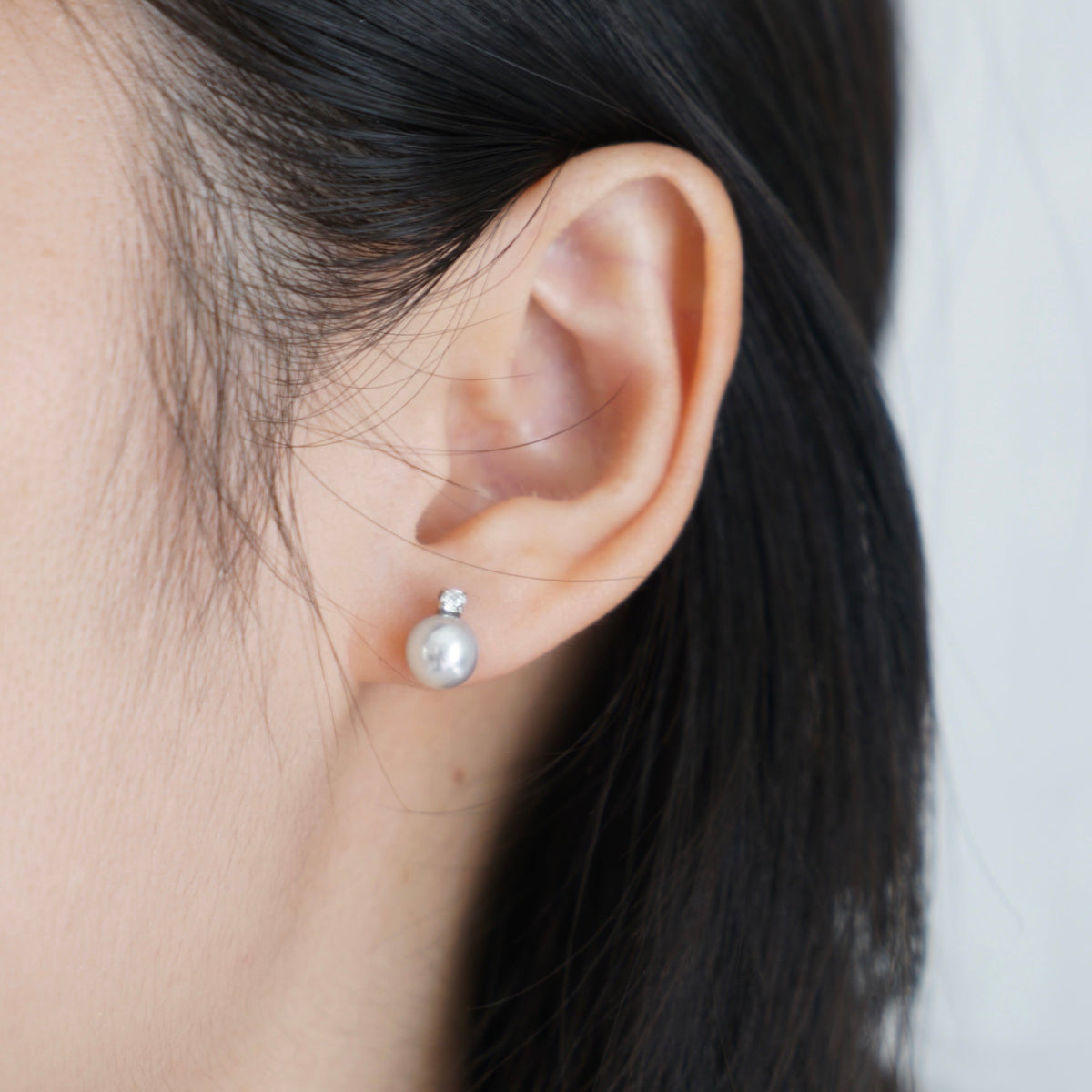7.5mm Natural Silver Gray Akoya Pearl Diamond Stud Earrings 18K White Gold