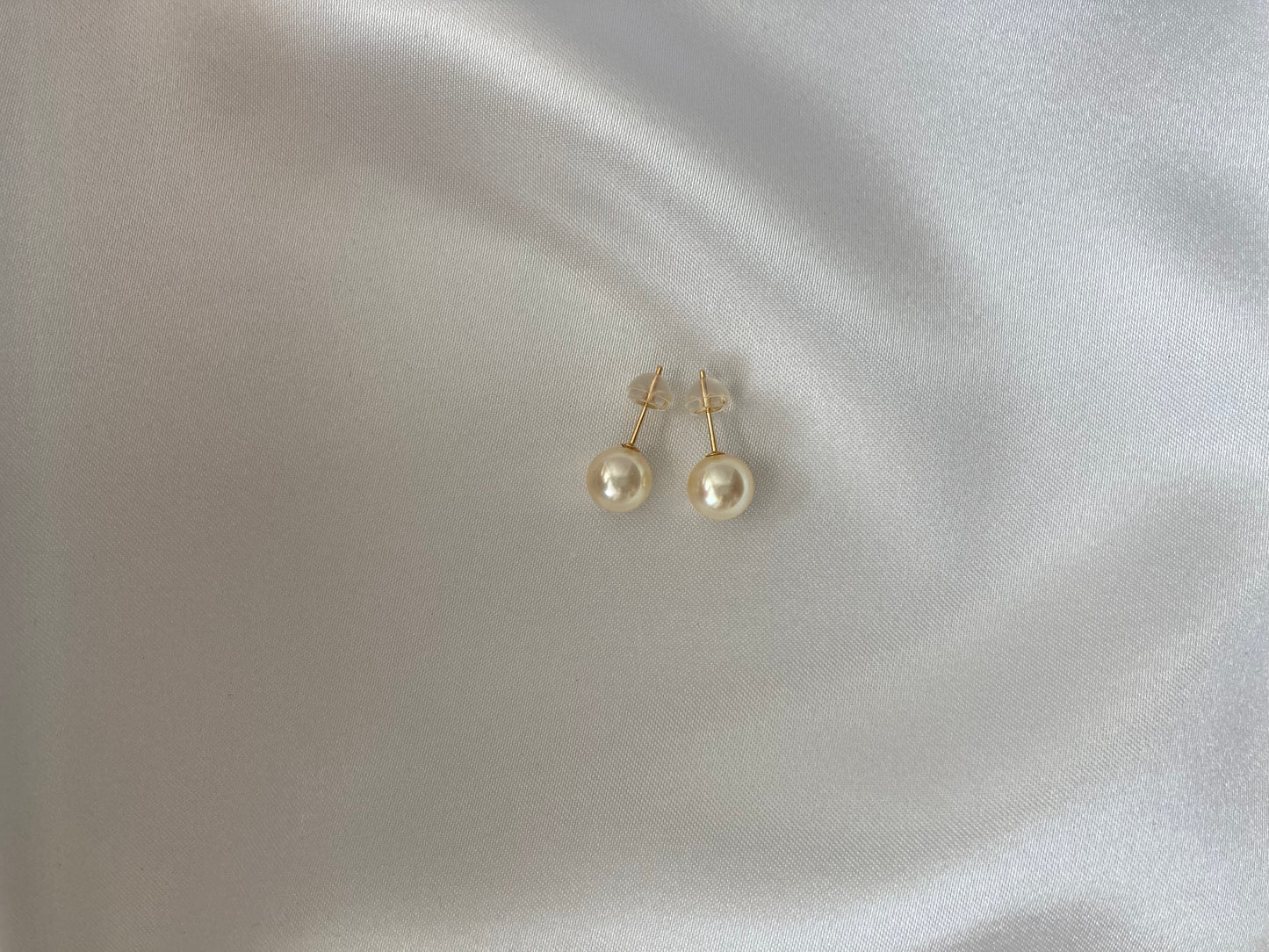 Pierced/Clip-On Type | 6.5mm 7.5mm Natural Cream Golden Akoya Pearl Earrings 18K Gold