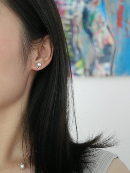 7mm Natural Silver Gray Akoya Pearl V Shaped Diamond Stud Earrings 18K White Gold - KOKOPEARLJEWELRY - 3