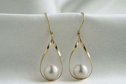 7.5mm Akoya Pearl Teardrop Hook Earrings 18K Yellow Gold - KOKOPEARLJEWELRY - 1